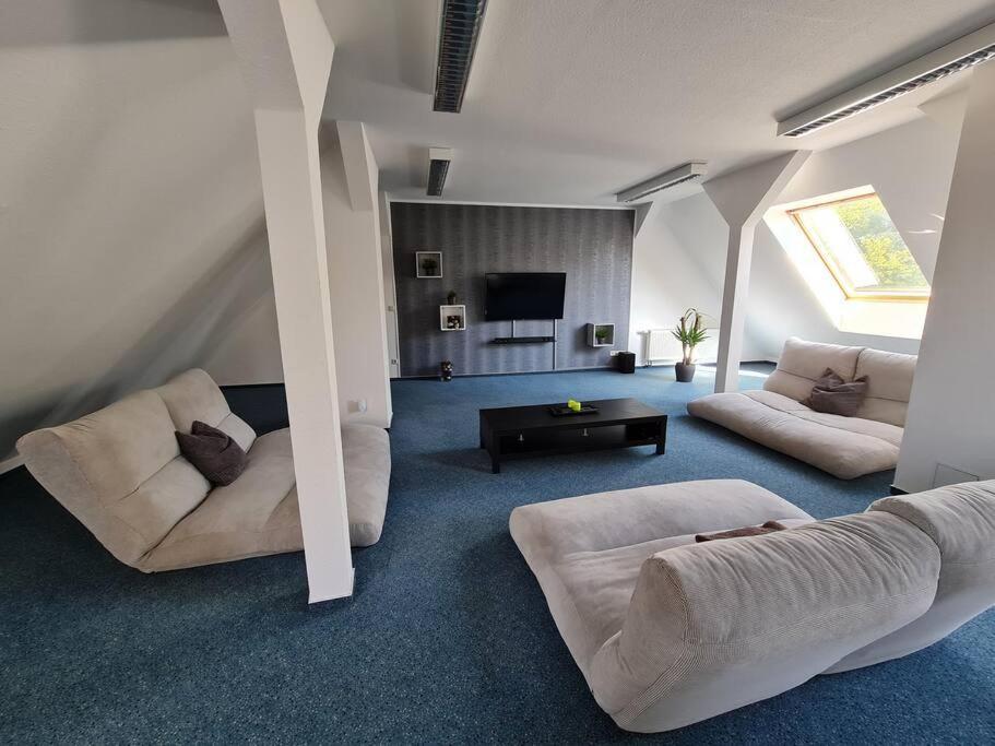 6 Bedroom Private Apartment & Lounge Росток Екстер'єр фото