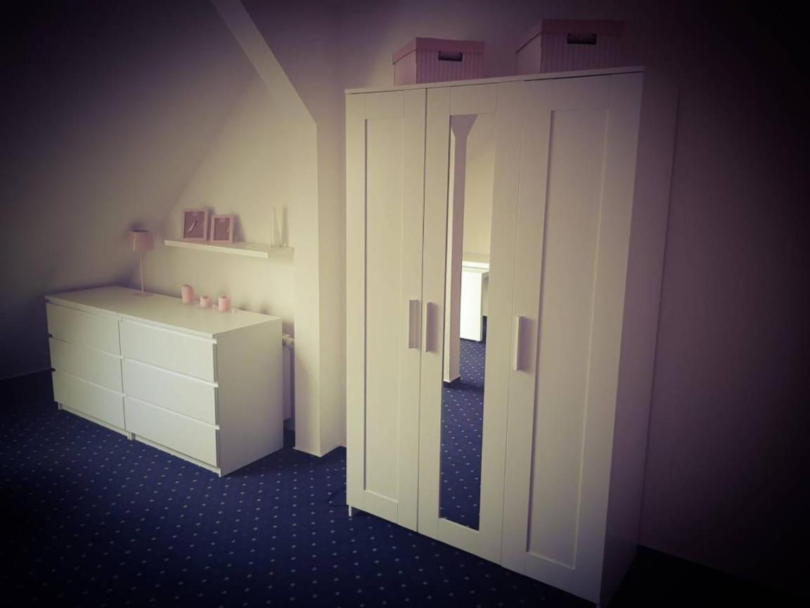 6 Bedroom Private Apartment & Lounge Росток Екстер'єр фото