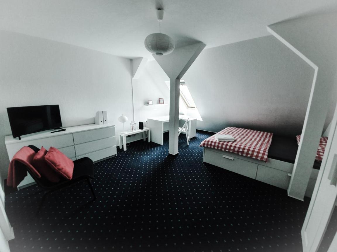 6 Bedroom Private Apartment & Lounge Росток Екстер'єр фото
