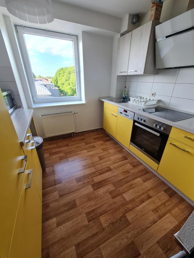 6 Bedroom Private Apartment & Lounge Росток Екстер'єр фото